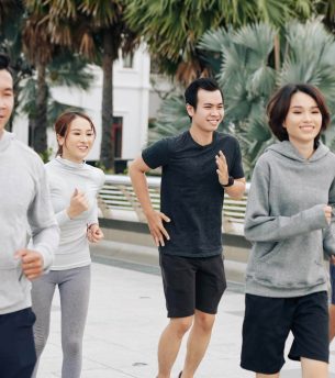 jogging-college-students-2021-08-31-07-04-46-utc.jpg